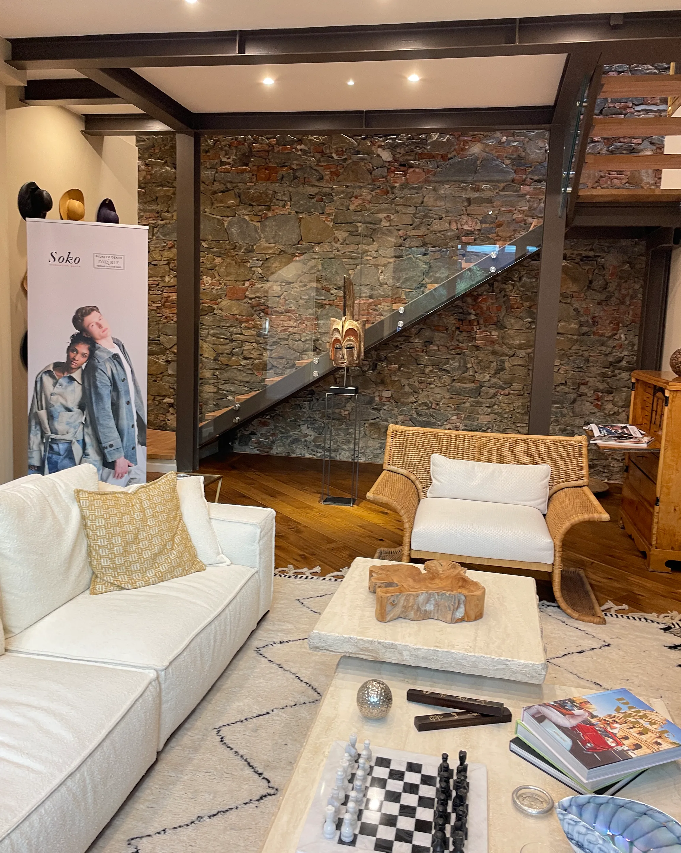 Sturlini Firenze x Pioneer Denim a favore di Amref